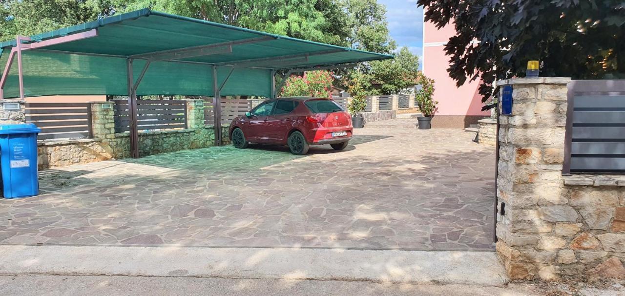 Apartmani Radmila Нова-Вас Экстерьер фото